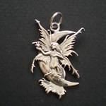 Pendentif fée au clair de lune