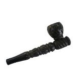 Pipe en bois sculpté