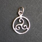 Pendentif triskel