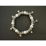 Bracelet perles nacrées et pampilles