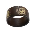 Bague en bois anneau spirale