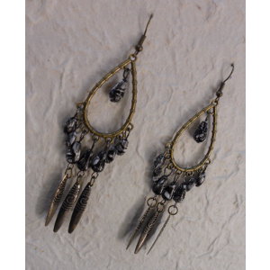 Boucles d'oreilles Akhas noires et blanches