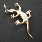 Pendentif gecko caminando