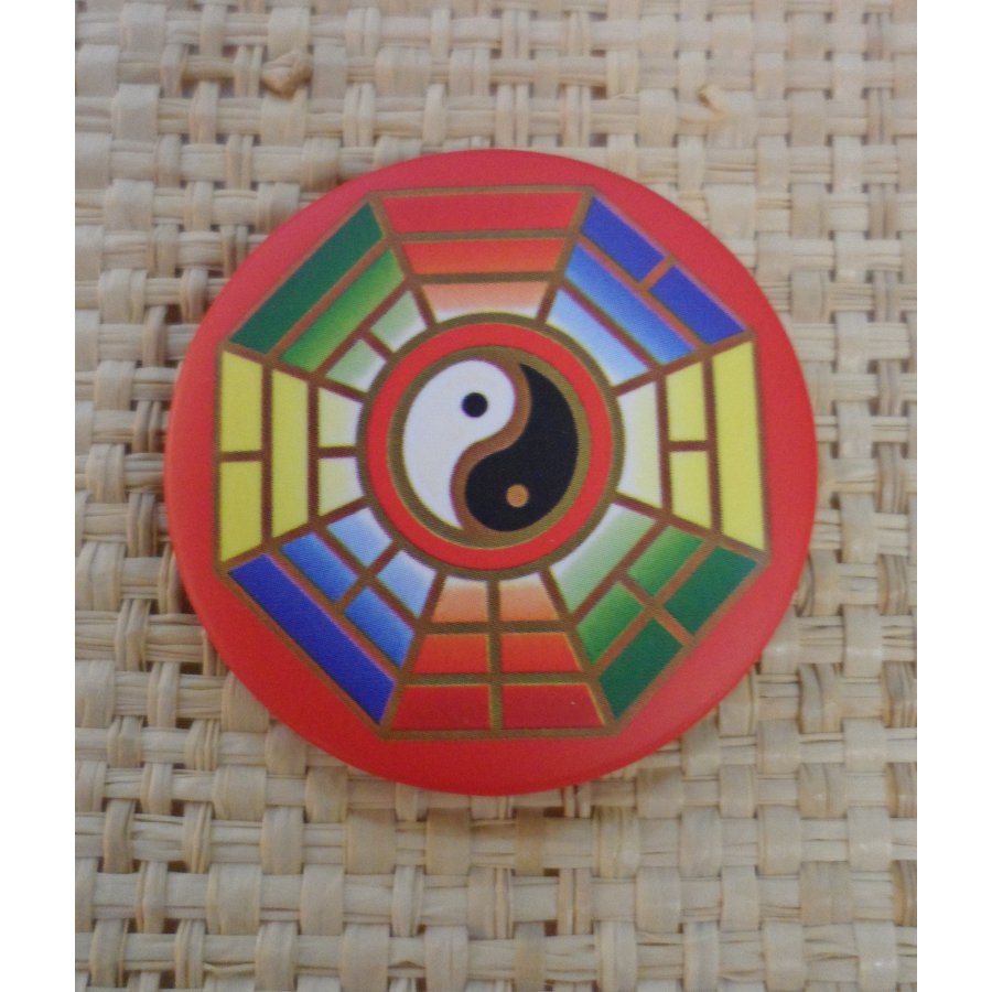 Badge yin yang hexagone multicolore