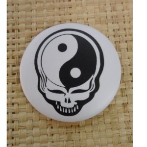 Badge crâne yin yang