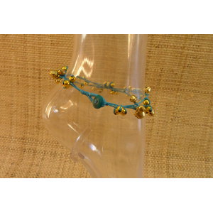Bracelet de cheville bleu à grelots dorés