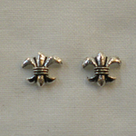 Clous d'oreilles fleur de lys 