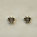 Clous d'oreilles fleur de lys 