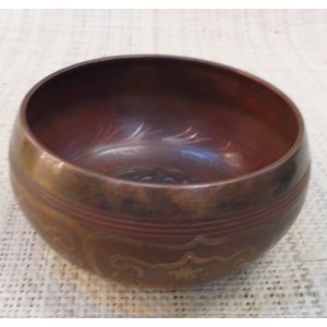 Bol tibétain gravé
