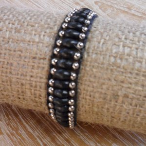 Bracelet perles bois noir