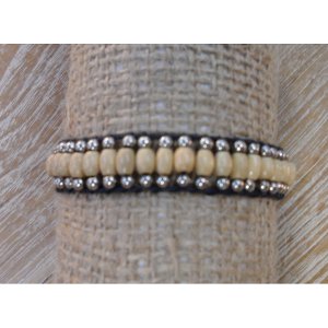 Bracelet perles bois clair