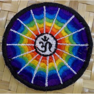 Patch arc en en ciel Aum