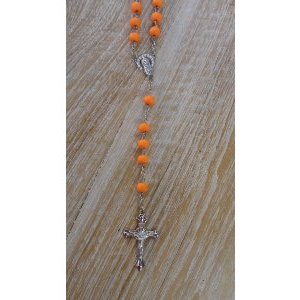 Chapelet en perles de bois orange