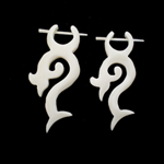 Boucles d'oreille os Maori