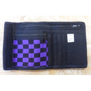 Portefeuille damier noir violet