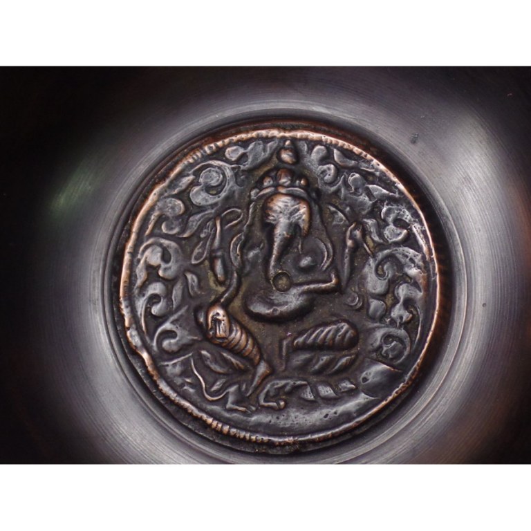Bol tibétain foncé gravé Ganesh