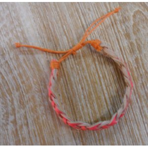 Bracelet cuir tresse fluo rose