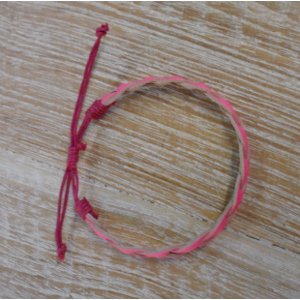 Bracelet cuir tresse fine fuschia