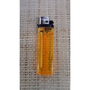 Briquet jetable orange