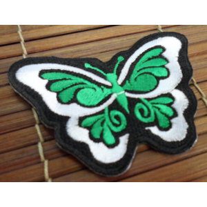 Ecusson papillon vert et blanc