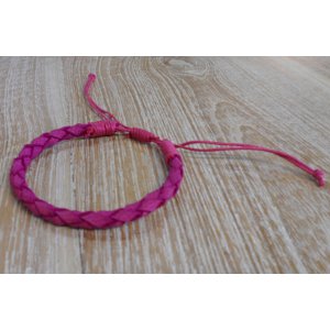 Bracelet rond cuir tressé rose