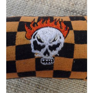 Trousse tête de mort à damier orange