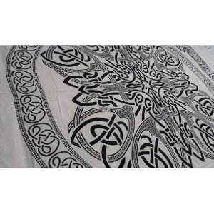 Tenture maxi cercle celte noir fond blanc