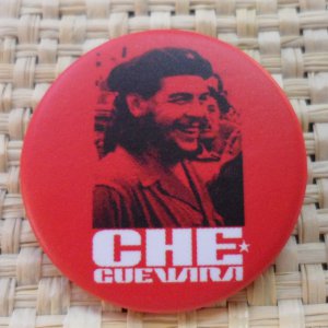 Badge 30  Che Guevara rouge