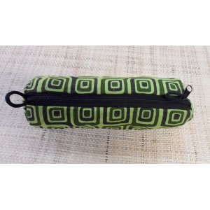 Trousse motif carré vert