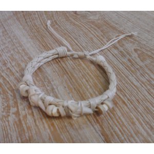 Bracelet cuir blanc dents de requin
