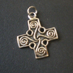 Pendentif arg croix celte à spirale