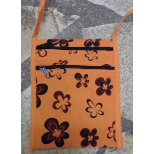 Sacoche orange fleurs bordeaux et noires