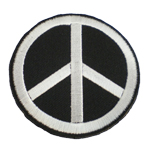 Patch Peace and Love blanc sur noir