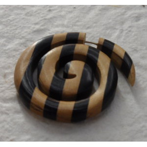 Boucle d'oreille bois spirale