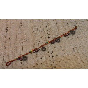 Bracelet de cheville chamois sapèques et perles de couleur