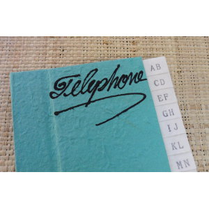 Petit carnet téléphonique vert aqua