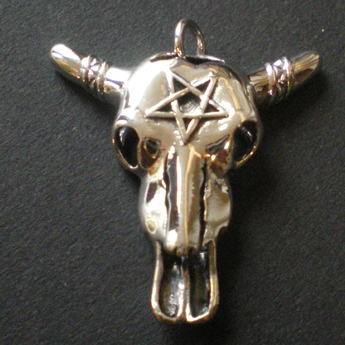 Pendentif argent squelette de tête de buffle