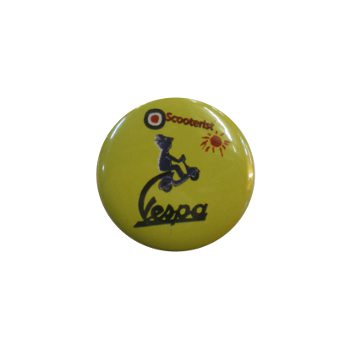 Badge Vespa scooterist