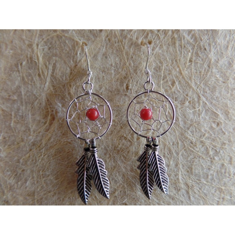 Petites boucles d'oreilles dreamcatcher perle rouge