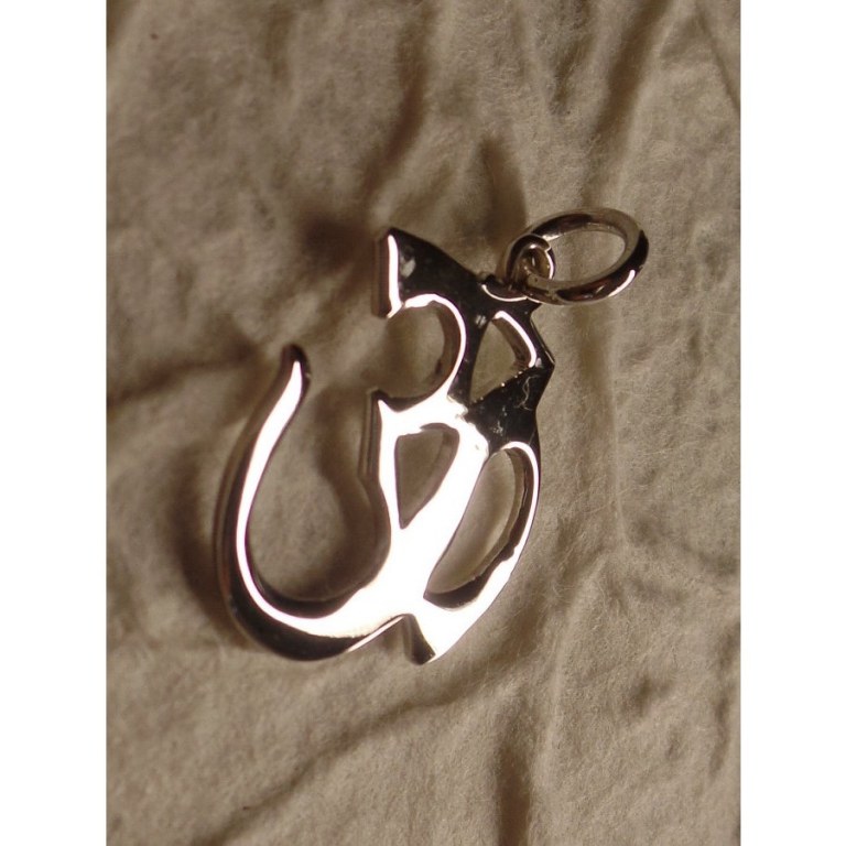 Pendentif argent Om