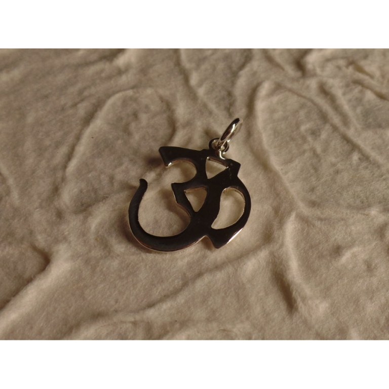 Pendentif argent Om