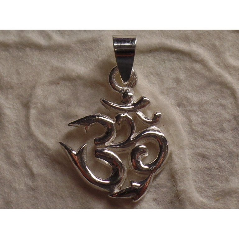 Pendentif argent pranava