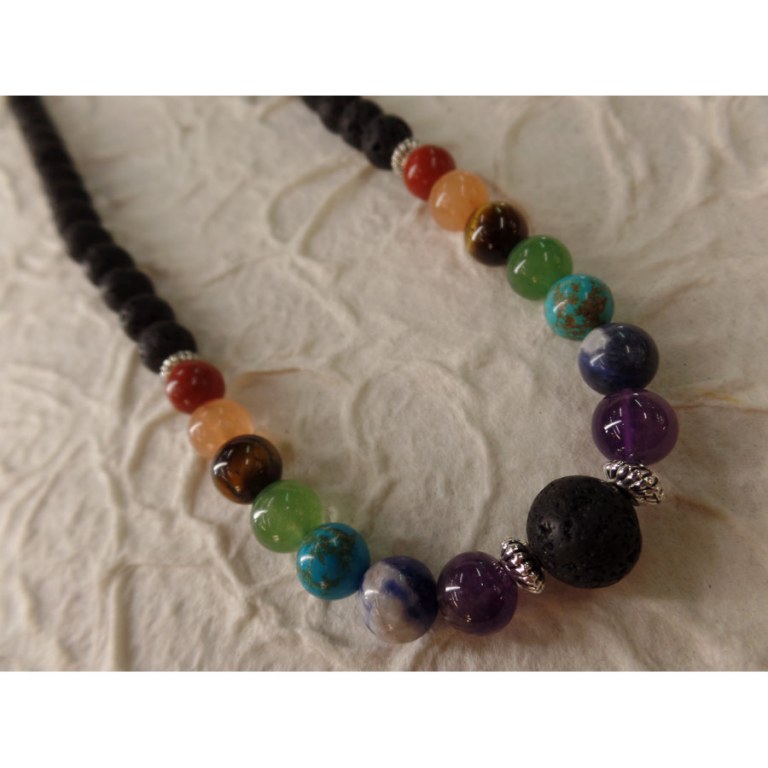 Collier perles de lave et perles 7 chakras X 4 fil color