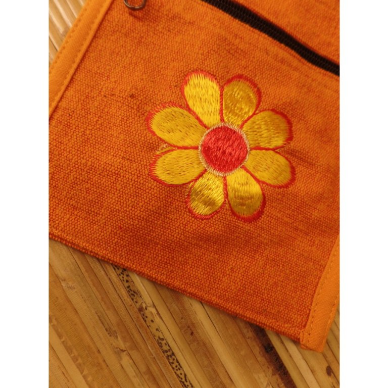 Sac passeport orange broderie florale jaune or coeur rouge