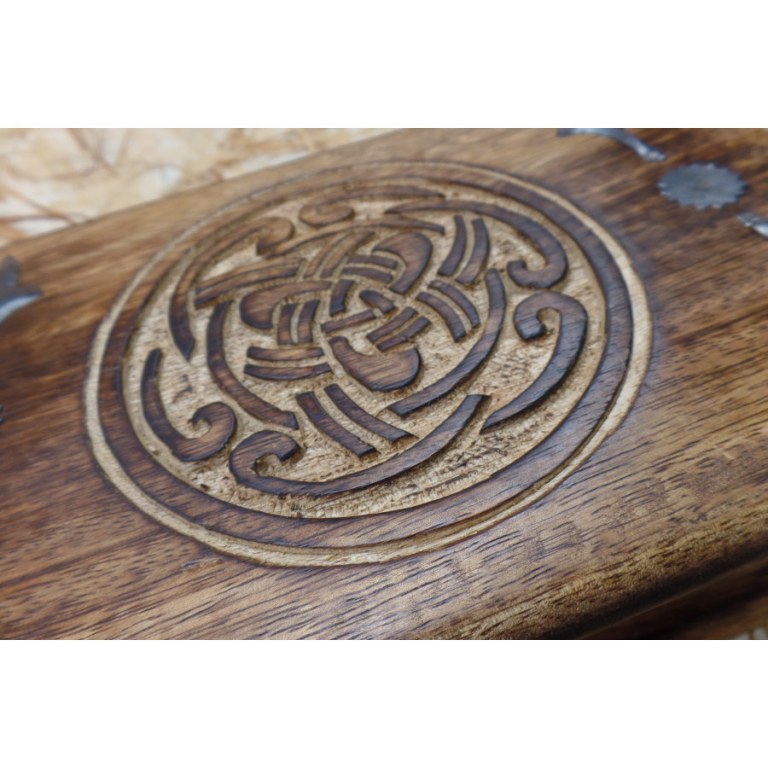 Coffret en bois noeud infini