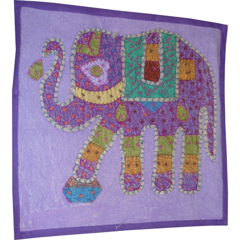 Housse carrée patch éléphant mauve