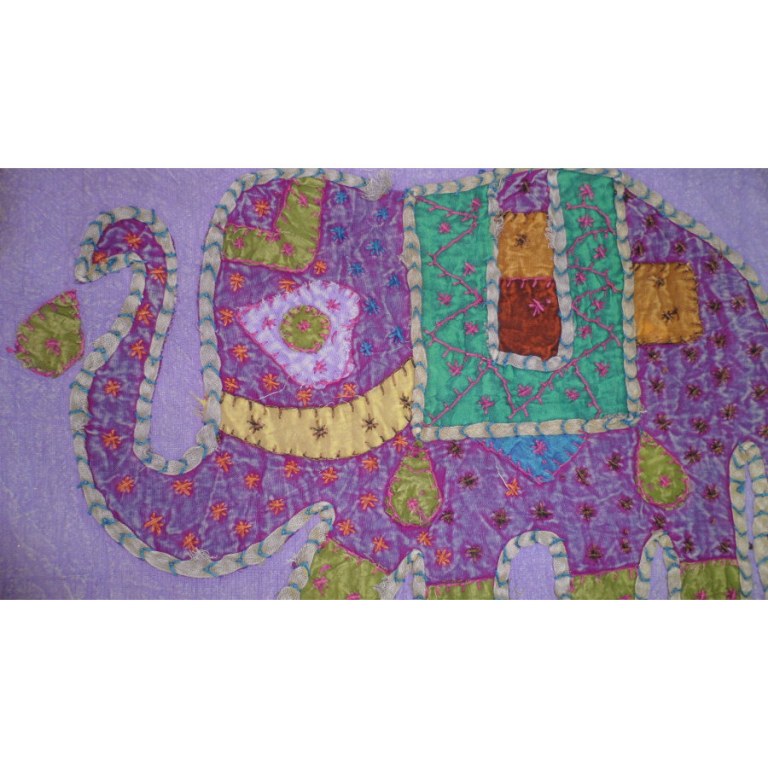 Housse carrée patch éléphant mauve