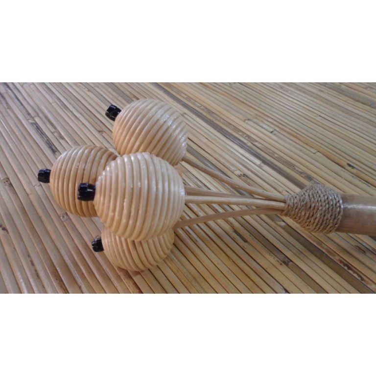 Maracas en rotin et bambou