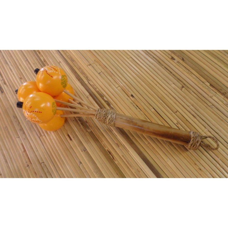 Maracas oranges bambou