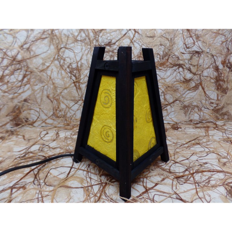 Lampe jaune spires